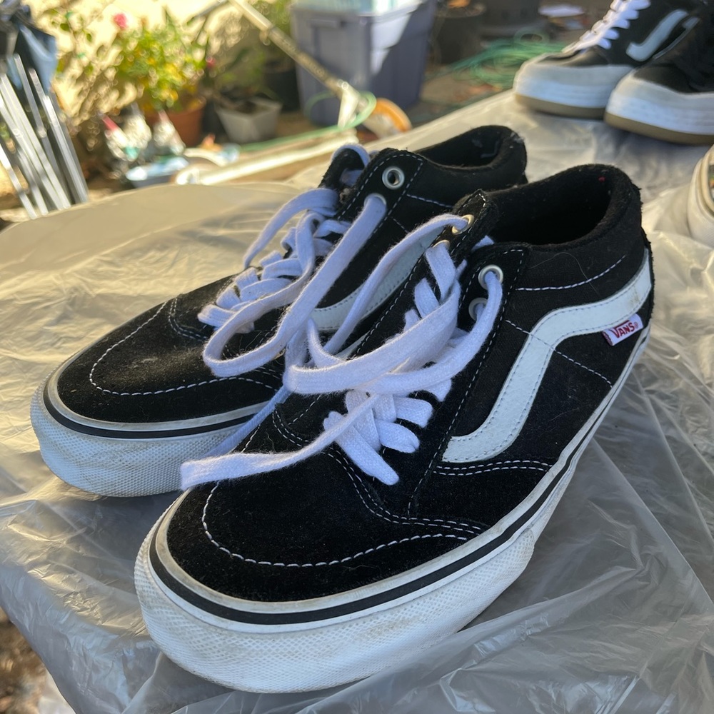 Vans Trujillo size 7M